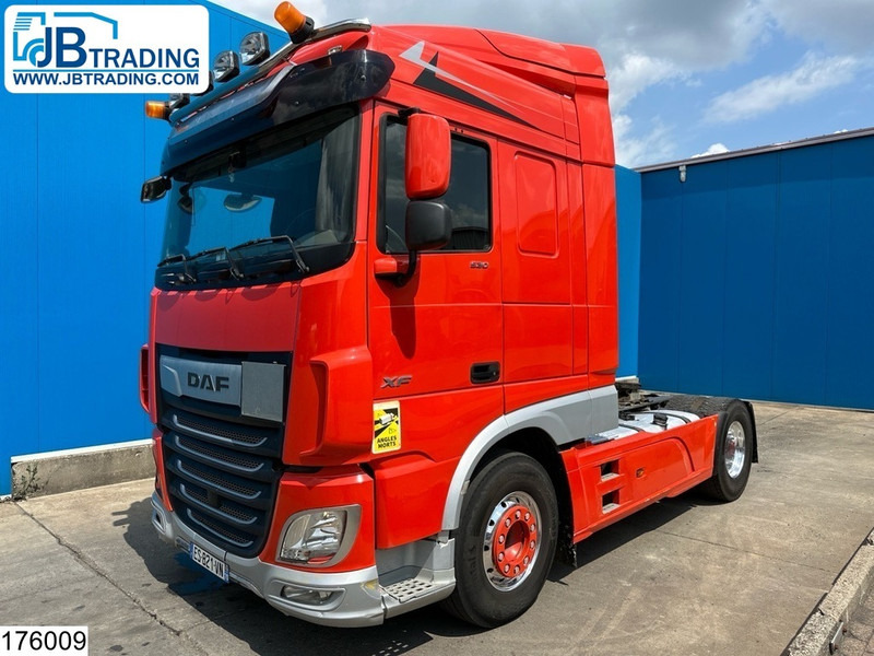 DAF XF 530 EURO 6, Retarder, Hydraulic, Standairco - Cap tractor: Foto 1 DAF XF 530 EURO 6, Retarder, Hydraulic, Standairco - Cap tractor: Foto 1