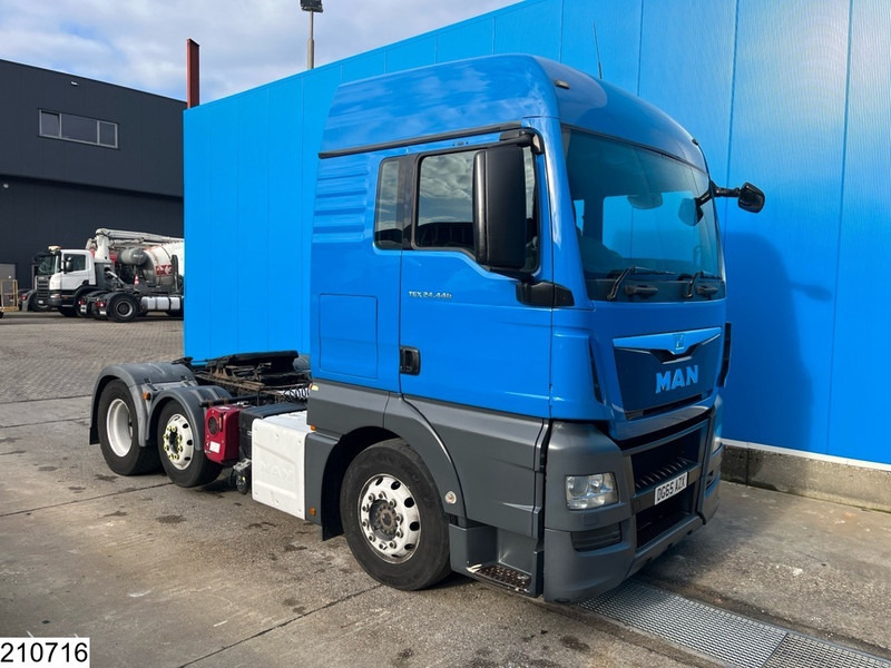 MAN TGX 24 440 6x2, EURO 6, RHD, ADR, Hydraulic - Cap tractor: Foto 2 MAN TGX 24 440 6x2, EURO 6, RHD, ADR, Hydraulic - Cap tractor: Foto 2