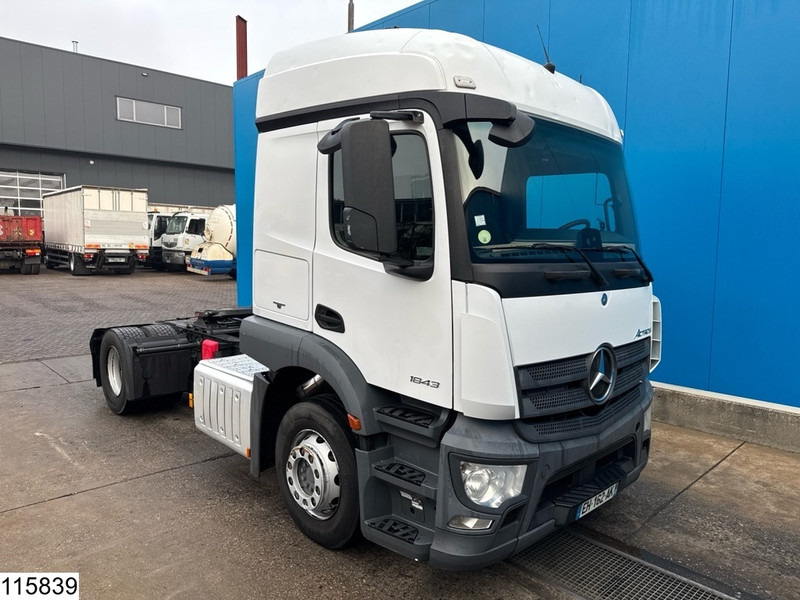 Mercedes-Benz Actros 1843 EURO 6 - Cap tractor: Foto 3 Mercedes-Benz Actros 1843 EURO 6 - Cap tractor: Foto 3
