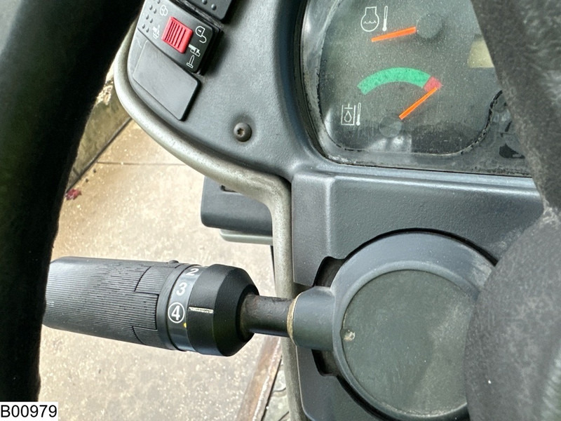 Caterpillar TH 330b CATERPILLAR TH330B, 7,20 MTR, 3175 KG - Stivuitor telescopic: Foto 5 Caterpillar TH 330b CATERPILLAR TH330B, 7,20 MTR, 3175 KG - Stivuitor telescopic: Foto 5