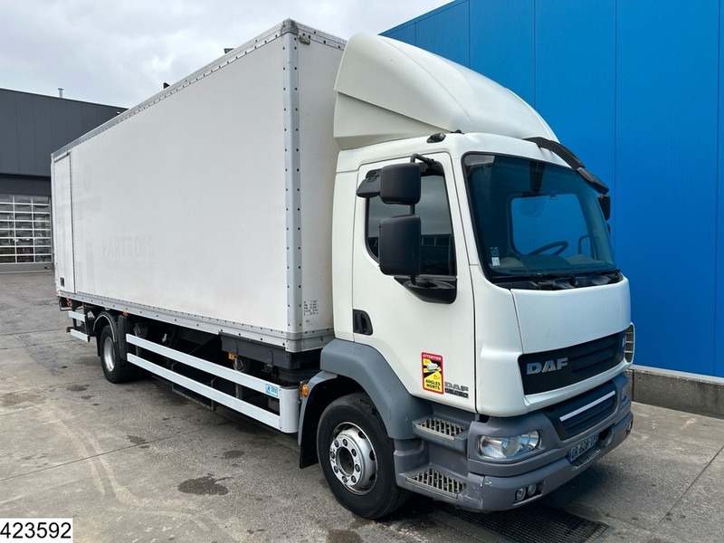 DAF LF55 250 EURO 5, Manual, Dhollandia - Camion furgon: Foto 2 DAF LF55 250 EURO 5, Manual, Dhollandia - Camion furgon: Foto 2