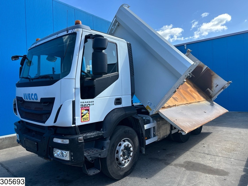 Iveco 260T36 6x4, EURO 6, Steel - Camion basculantă: Foto 2 Iveco 260T36 6x4, EURO 6, Steel - Camion basculantă: Foto 2