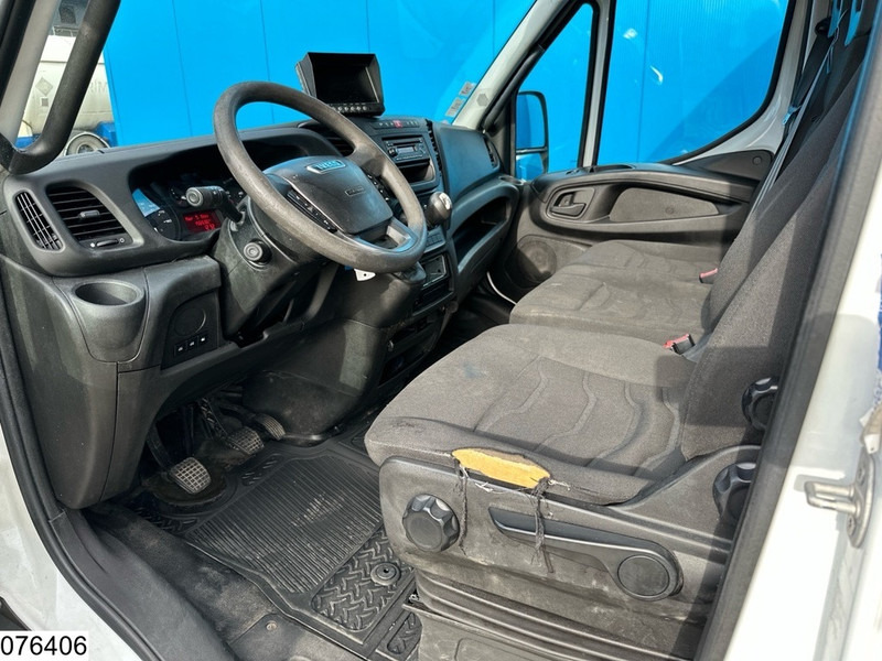 Iveco Daily 70C14 CNG EURO 6, Dhollandia, CNG - Camion furgon: Foto 5 Iveco Daily 70C14 CNG EURO 6, Dhollandia, CNG - Camion furgon: Foto 5
