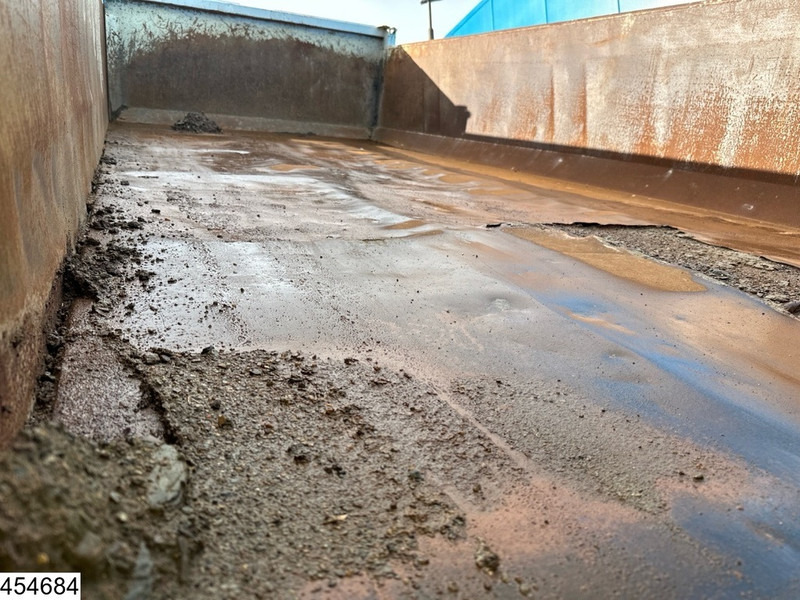 MAN TGA 26 390 6x4, Manual, Steel suspension - Camion basculantă: Foto 4 MAN TGA 26 390 6x4, Manual, Steel suspension - Camion basculantă: Foto 4