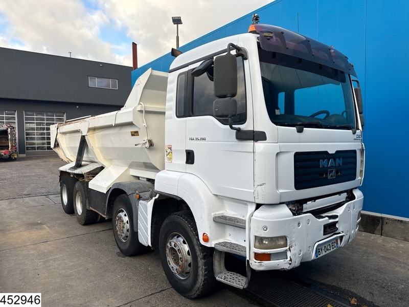 MAN TGA 35 390 8x4, Euro 3, Manual, steel suspension - Camion basculantă: Foto 3 MAN TGA 35 390 8x4, Euro 3, Manual, steel suspension - Camion basculantă: Foto 3