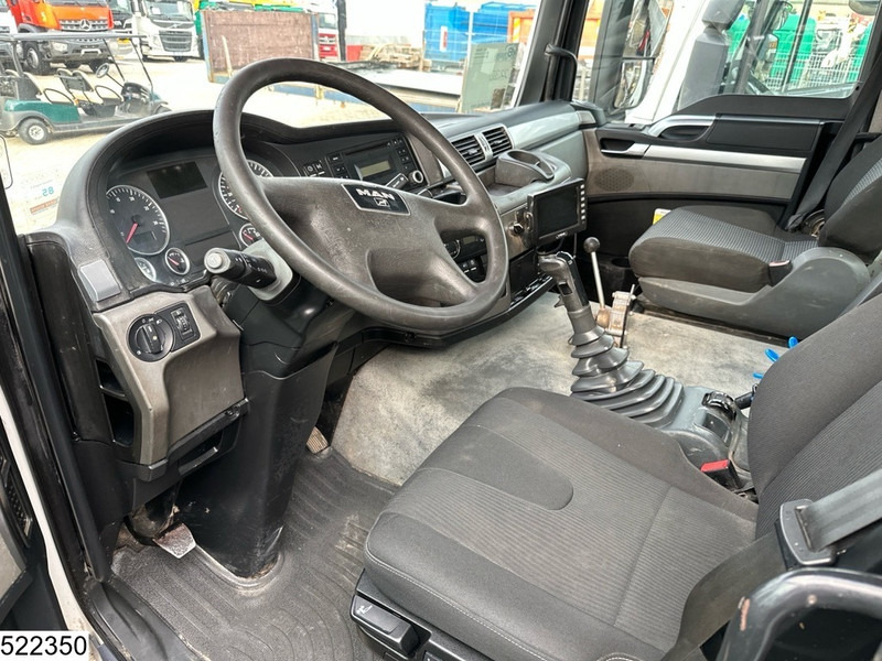 MAN TGS 32 360 8x4, EURO 4, SCHWING, 9m3, Manual - Autobetonieră: Foto 5 MAN TGS 32 360 8x4, EURO 4, SCHWING, 9m3, Manual - Autobetonieră: Foto 5