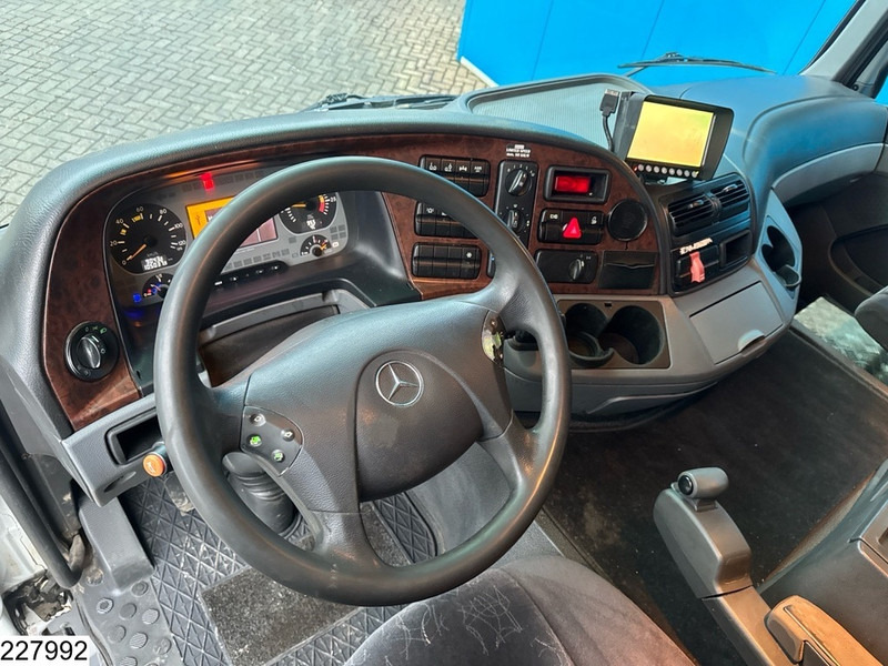 Mercedes-Benz Actros 2532 6x2, EURO 5, 23600 Liter, 5 Comp, LAG - Camion cisternă: Foto 5 Mercedes-Benz Actros 2532 6x2, EURO 5, 23600 Liter, 5 Comp, LAG - Camion cisternă: Foto 5