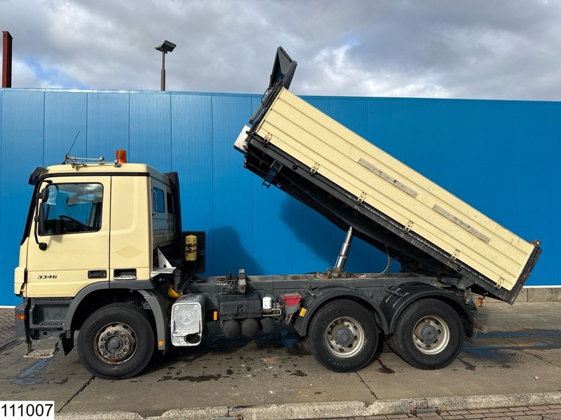 Mercedes-Benz Actros 3346 6x4, EURO 3, Retarder, Telligent 16 - Camion basculantă: Foto 3 Mercedes-Benz Actros 3346 6x4, EURO 3, Retarder, Telligent 16 - Camion basculantă: Foto 3