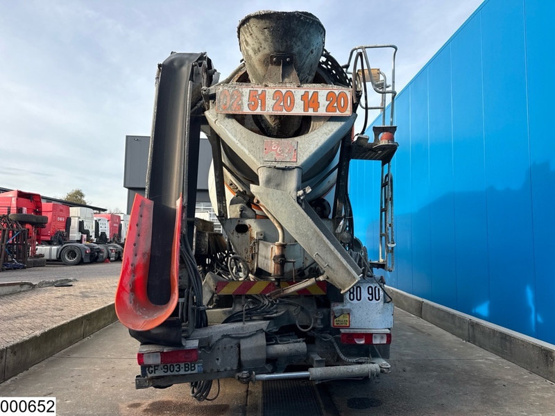 Renault Kerax 410 Dxi 8x4, Cifa, 9m3, Remote - Autobetonieră: Foto 4 Renault Kerax 410 Dxi 8x4, Cifa, 9m3, Remote - Autobetonieră: Foto 4