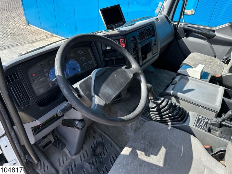 Renault Premium 270 Euro 3, Fuel, Manual, 13500 Liter, 4 Comp - Camion cisternă: Foto 5 Renault Premium 270 Euro 3, Fuel, Manual, 13500 Liter, 4 Comp - Camion cisternă: Foto 5