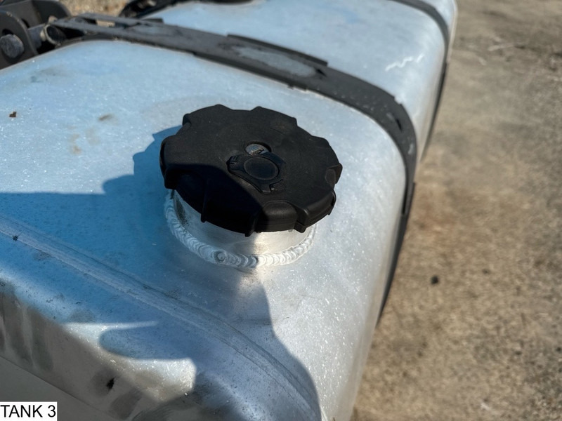 Universeel Brandstoftank - Rezervor combustibil pentru Camion: Foto 3 Universeel Brandstoftank - Rezervor combustibil pentru Camion: Foto 3