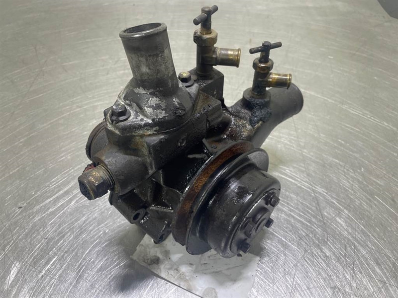 Ahlmann AS900-Cummins B 3.3 T-Coolant pump/Kühlmittelpumpe - Motor pentru Utilaje constructii: Foto 2 Ahlmann AS900-Cummins B 3.3 T-Coolant pump/Kühlmittelpumpe - Motor pentru Utilaje constructii: Foto 2