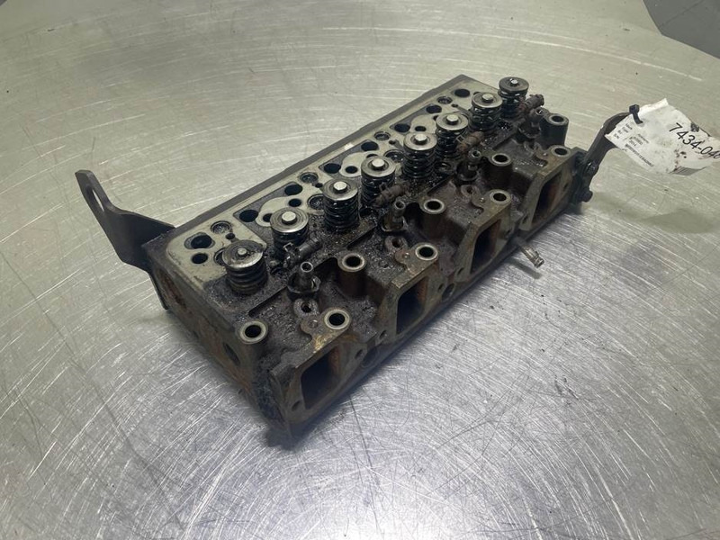 Ahlmann AS900-Cummins B3.3T-Cylinder head/Zylinderköpf - Motor pentru Utilaje constructii: Foto 2 Ahlmann AS900-Cummins B3.3T-Cylinder head/Zylinderköpf - Motor pentru Utilaje constructii: Foto 2