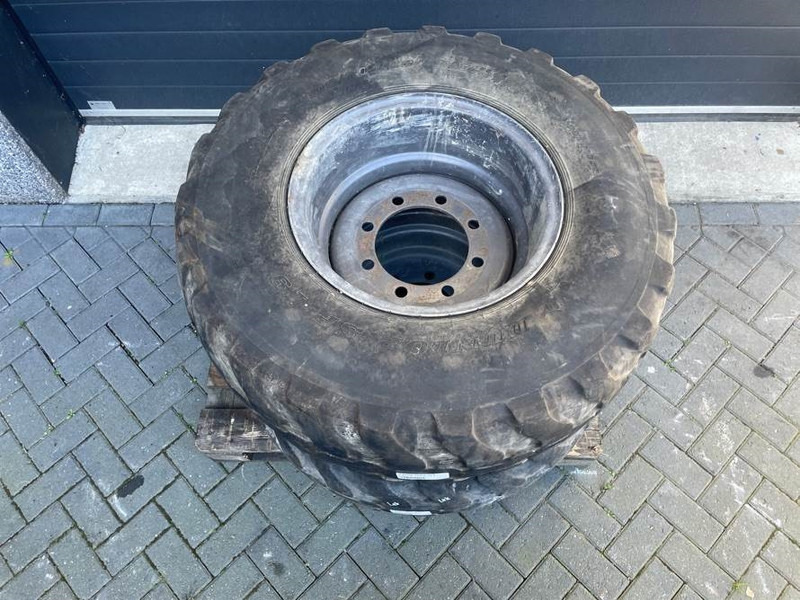 Ahlmann AZ85-Dunlop 405/70R20 (16/70R20)-Tire/Reifen/Band - Anvelope și jante pentru Utilaje constructii: Foto 4 Ahlmann AZ85-Dunlop 405/70R20 (16/70R20)-Tire/Reifen/Band - Anvelope și jante pentru Utilaje constructii: Foto 4