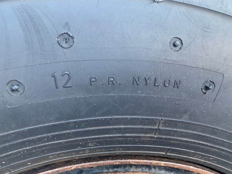Alliance 48x31.00-20 NHS - Flotation 331 - Tire/Reifen/Band - Anvelope și jante pentru Utilaje constructii: Foto 3 Alliance 48x31.00-20 NHS - Flotation 331 - Tire/Reifen/Band - Anvelope și jante pentru Utilaje constructii: Foto 3