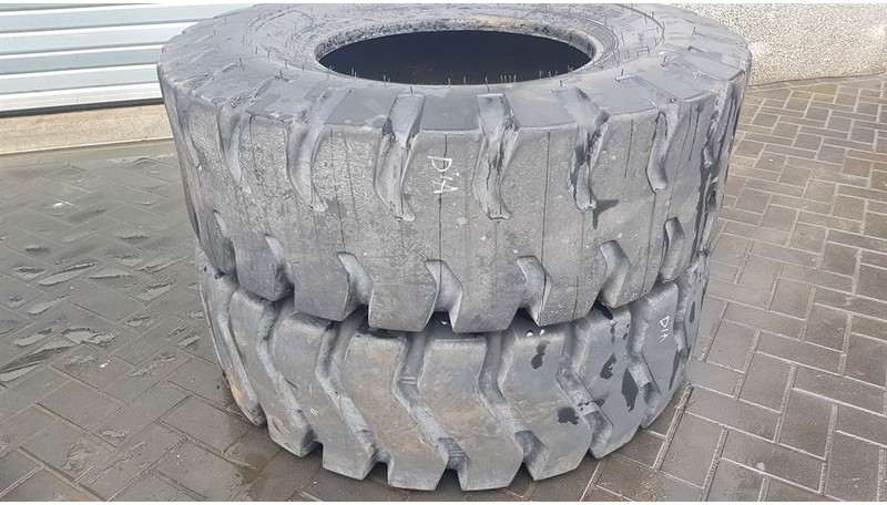 BKT 17.5-25 - Tyre/Reifen/Band - Anvelopă pentru Utilaje constructii: Foto 1 BKT 17.5-25 - Tyre/Reifen/Band - Anvelopă pentru Utilaje constructii: Foto 1