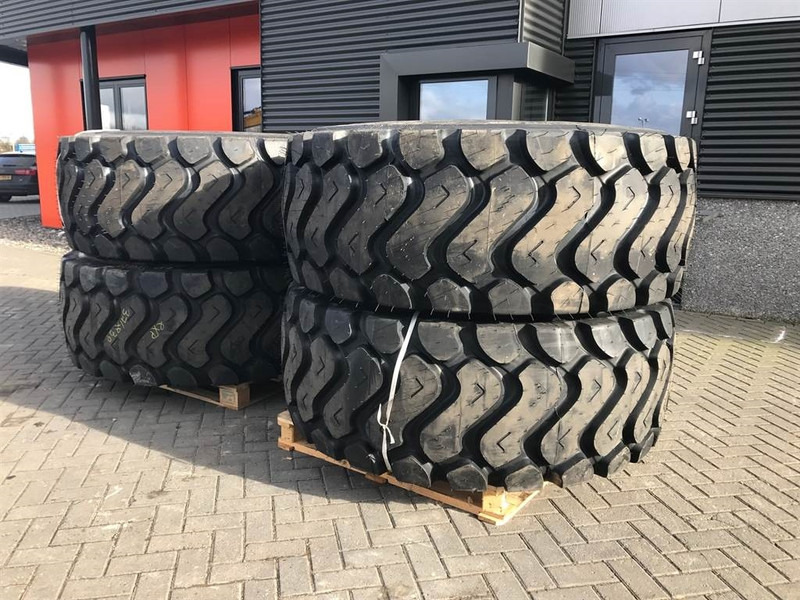 Banden/Reifen/Tires 26.5R25 XHA - Tyre/Reifen/Band - Anvelope și jante pentru Utilaje constructii: Foto 2 Banden/Reifen/Tires 26.5R25 XHA - Tyre/Reifen/Band - Anvelope și jante pentru Utilaje constructii: Foto 2