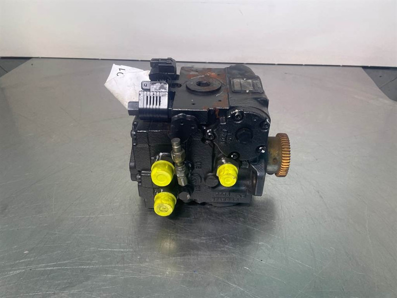 Genie Z34-22-Sauer Danfoss 42R28DG-Drive motor/Fahrmotor - Hidraulică pentru Utilaje constructii: Foto 1 Genie Z34-22-Sauer Danfoss 42R28DG-Drive motor/Fahrmotor - Hidraulică pentru Utilaje constructii: Foto 1