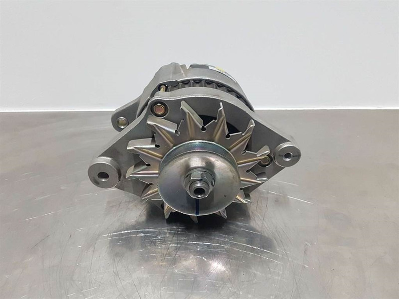 Hitachi 14V 55A-Alternator/Lichtmaschine/Dynamo - Motor pentru Utilaje constructii: Foto 2 Hitachi 14V 55A-Alternator/Lichtmaschine/Dynamo - Motor pentru Utilaje constructii: Foto 2