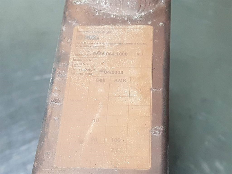 Kramer 880-AKG 0555.064.1000-Cooler/Kühler/Koeler - Motor şi piese pentru Utilaje constructii: Foto 4 Kramer 880-AKG 0555.064.1000-Cooler/Kühler/Koeler - Motor şi piese pentru Utilaje constructii: Foto 4