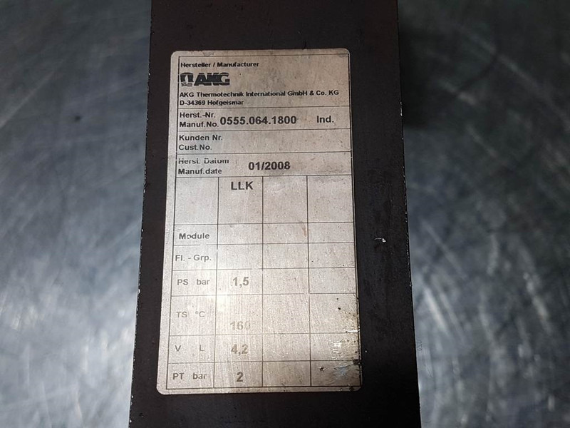 Kramer 880-AKG 0555.064.1800-Cooler/Kühler/Koeler - Motor şi piese pentru Utilaje constructii: Foto 4 Kramer 880-AKG 0555.064.1800-Cooler/Kühler/Koeler - Motor şi piese pentru Utilaje constructii: Foto 4
