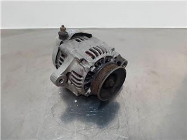 Kubota 12V 30A - Alternator/Lichtmaschine/Dynamo - Motor pentru Utilaje constructii: Foto 1 Kubota 12V 30A - Alternator/Lichtmaschine/Dynamo - Motor pentru Utilaje constructii: Foto 1