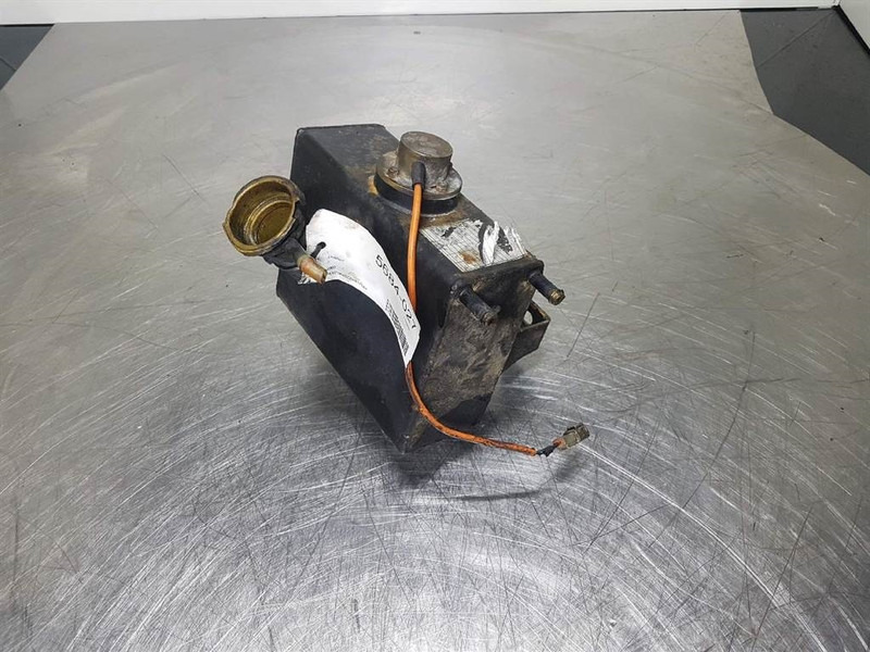 Liebherr A904-7025853-Expansion tank/Ausgleichsbehälter - Motor şi piese pentru Utilaje constructii: Foto 2 Liebherr A904-7025853-Expansion tank/Ausgleichsbehälter - Motor şi piese pentru Utilaje constructii: Foto 2