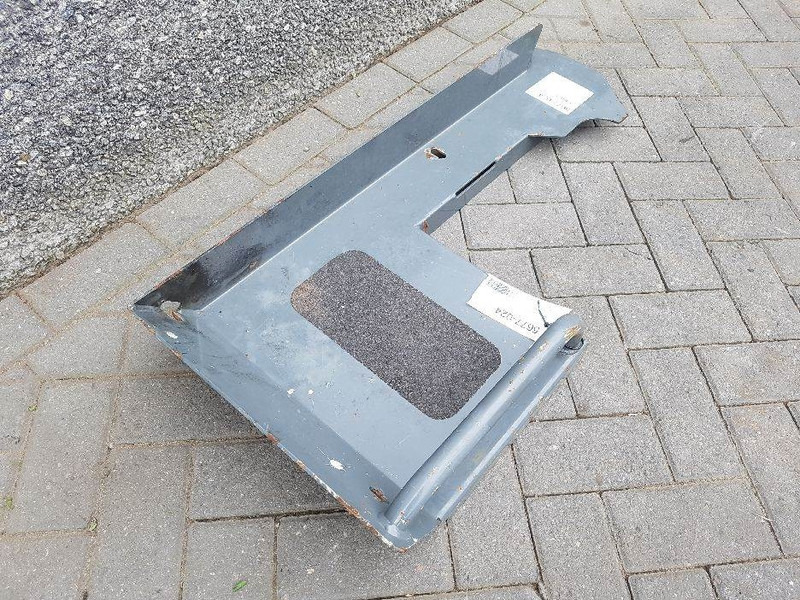 Liebherr L 514 - Hood/Haube/Kap - Cadru/ Şasiu pentru Utilaje constructii: Foto 3 Liebherr L 514 - Hood/Haube/Kap - Cadru/ Şasiu pentru Utilaje constructii: Foto 3