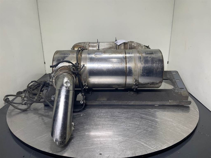 Liebherr L556-10144041-Particulate filter/Partikelfilter - Motor pentru Utilaje constructii: Foto 3 Liebherr L556-10144041-Particulate filter/Partikelfilter - Motor pentru Utilaje constructii: Foto 3