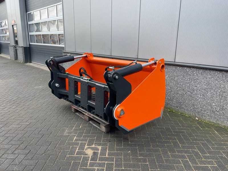 MAMMUT SC220M - Silage cutter/Silageschneider/Kuilhapper - Echipamente pentru furaje: Foto 5 MAMMUT SC220M - Silage cutter/Silageschneider/Kuilhapper - Echipamente pentru furaje: Foto 5