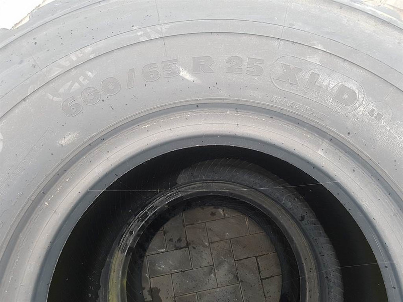 Michelin 600/65R25 - Tyre/Reifen/Band - Anvelope și jante pentru Utilaje constructii: Foto 4 Michelin 600/65R25 - Tyre/Reifen/Band - Anvelope și jante pentru Utilaje constructii: Foto 4