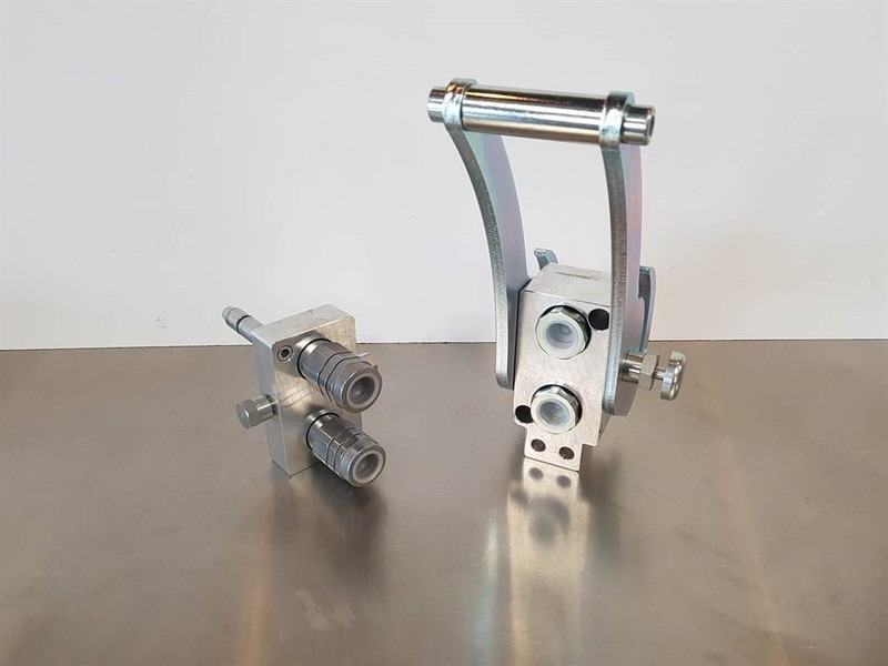 Multi-way MEDD22H08 - Quick coupler/Schnellkupplun - Hidraulică pentru Utilaje constructii: Foto 2 Multi-way MEDD22H08 - Quick coupler/Schnellkupplun - Hidraulică pentru Utilaje constructii: Foto 2