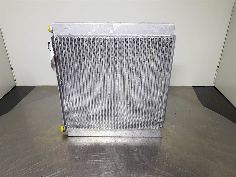 Nissens - Oil cooler/Ölkühler/Oliekoeler - Hidraulică pentru Utilaje constructii: Foto 1 Nissens - Oil cooler/Ölkühler/Oliekoeler - Hidraulică pentru Utilaje constructii: Foto 1