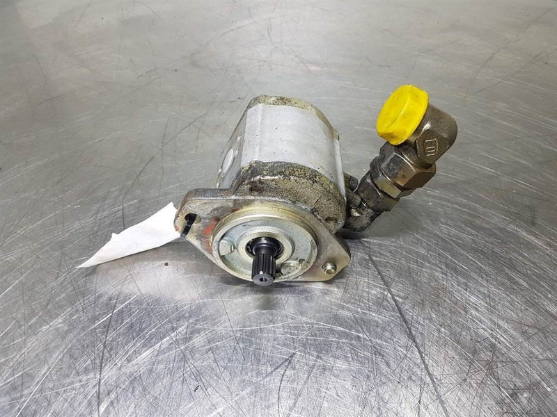 O & K L20I-Haldex W15A1-33-R-5-K-06-N-N-Gearpump - Hidraulică: Foto 3 O & K L20I-Haldex W15A1-33-R-5-K-06-N-N-Gearpump - Hidraulică: Foto 3