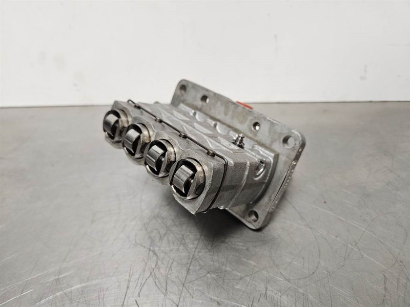 Perkins 700 - Fuel pump/Kraftstoffpumpe/Brandstofpomp - Motor pentru Utilaje constructii: Foto 5 Perkins 700 - Fuel pump/Kraftstoffpumpe/Brandstofpomp - Motor pentru Utilaje constructii: Foto 5
