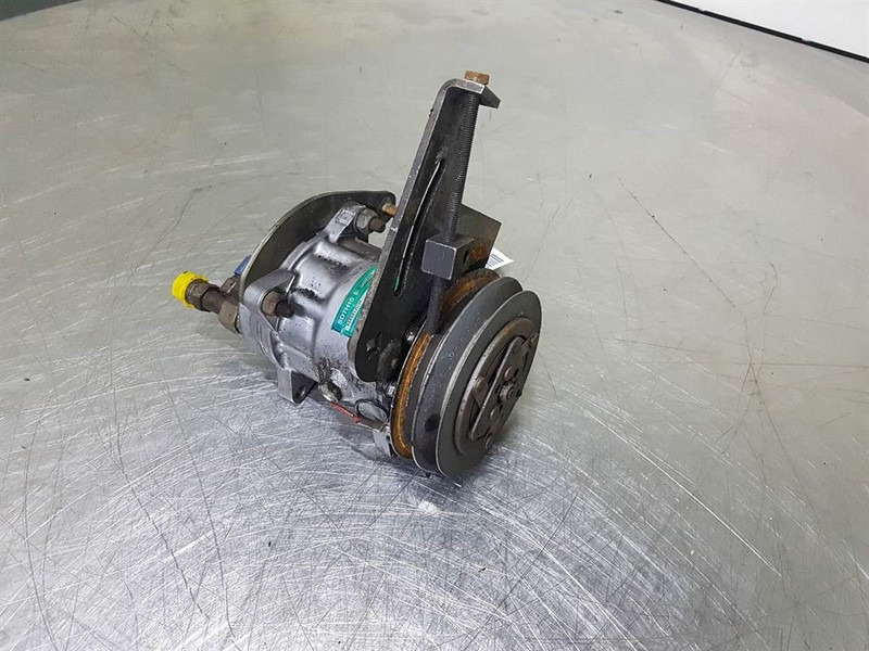 SANDEN SD7H15-8091-Compressor/Kompressor/Aircopomp - Compresor A/C pentru Utilaje constructii: Foto 3 SANDEN SD7H15-8091-Compressor/Kompressor/Aircopomp - Compresor A/C pentru Utilaje constructii: Foto 3