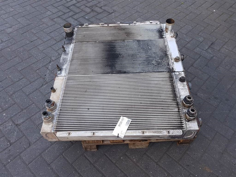 Sennebogen 818 - Cooler/Kühler/Koeler - Motor şi piese pentru Utilaje constructii: Foto 1 Sennebogen 818 - Cooler/Kühler/Koeler - Motor şi piese pentru Utilaje constructii: Foto 1