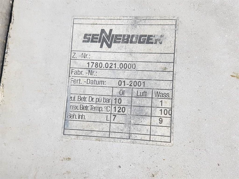 Sennebogen - AKG 1780.021.0000 - Cooler/Kühler/Koeler - Motor şi piese pentru Utilaje constructii: Foto 4 Sennebogen - AKG 1780.021.0000 - Cooler/Kühler/Koeler - Motor şi piese pentru Utilaje constructii: Foto 4