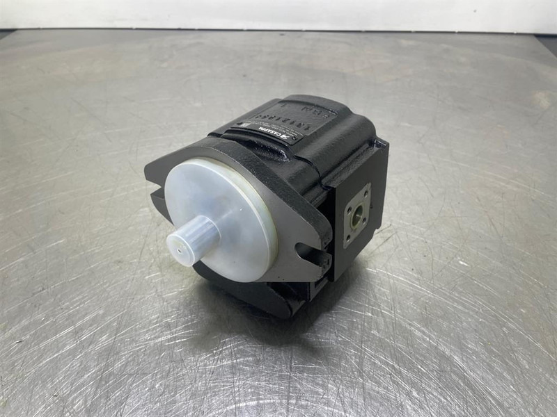 Terex TL120-5100659082-Gearpump/Zahnradpumpe - Hidraulică pentru Utilaje constructii: Foto 1 Terex TL120-5100659082-Gearpump/Zahnradpumpe - Hidraulică pentru Utilaje constructii: Foto 1