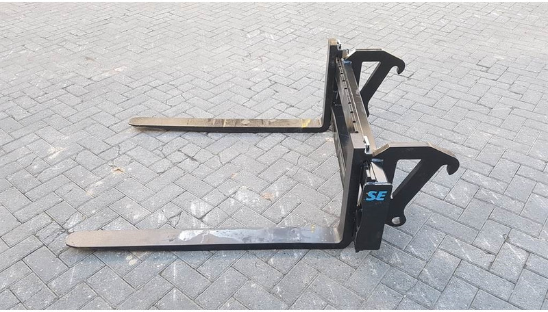Volvo L30/L35-2,5T-Forks/Palletgabeln/Palletvorken - Furci pentru Utilaje constructii: Foto 2 Volvo L30/L35-2,5T-Forks/Palletgabeln/Palletvorken - Furci pentru Utilaje constructii: Foto 2