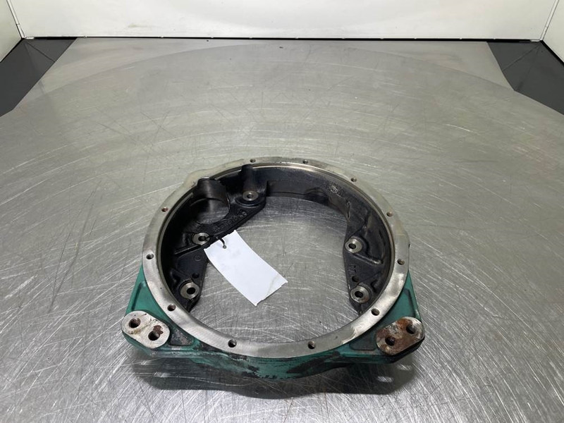 Volvo L30B-Z/X-TD2011L04I-Flywheel housing - Motor pentru Utilaje constructii: Foto 3 Volvo L30B-Z/X-TD2011L04I-Flywheel housing - Motor pentru Utilaje constructii: Foto 3