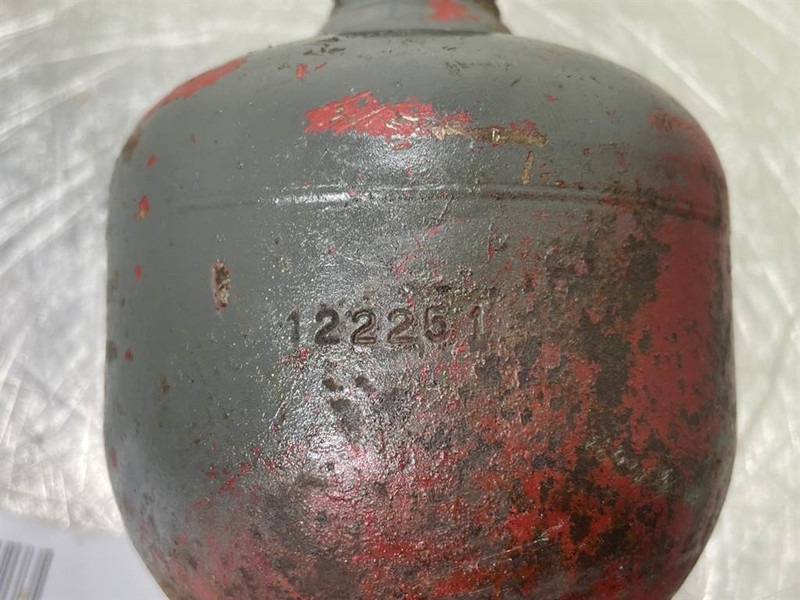 Volvo L30D-ZM2801044-Accumulator/Hydrospeicher - Hidraulică pentru Utilaje constructii: Foto 4 Volvo L30D-ZM2801044-Accumulator/Hydrospeicher - Hidraulică pentru Utilaje constructii: Foto 4