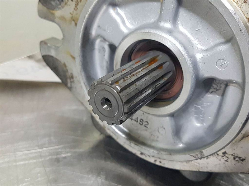 Yanmar V70 Speeder - Gearpump/Zahnradpumpe/Tandwielpomp - Hidraulică pentru Utilaje constructii: Foto 4 Yanmar V70 Speeder - Gearpump/Zahnradpumpe/Tandwielpomp - Hidraulică pentru Utilaje constructii: Foto 4