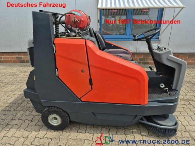 Hako Sweepmaster 1500RH Kehr- Flächen Hallenreiniger - Măturătoare stradală: Foto 1 Hako Sweepmaster 1500RH Kehr- Flächen Hallenreiniger - Măturătoare stradală: Foto 1