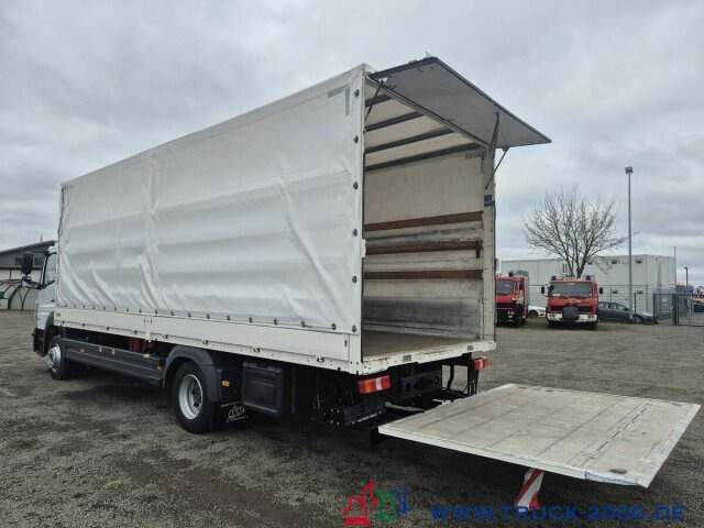 Mercedes-Benz Atego 1223 L Plane + Spriegel L+R LBW nur 114TKM - Camion cu prelată: Foto 4 Mercedes-Benz Atego 1223 L Plane + Spriegel L+R LBW nur 114TKM - Camion cu prelată: Foto 4