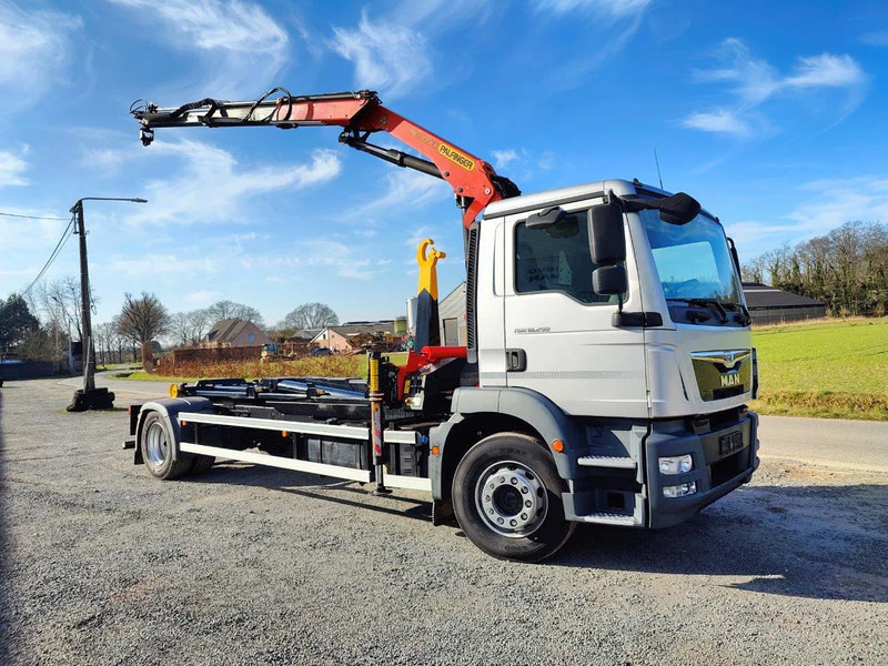 MAN TGM 18.290 Container + Palfinger PK13001 - Camion cu cârlig, Camion cu macara: Foto 1 MAN TGM 18.290 Container + Palfinger PK13001 - Camion cu cârlig, Camion cu macara: Foto 1