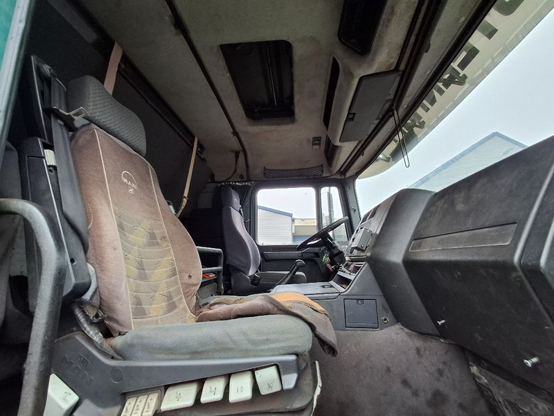 Cap tractor MAN 26.463 6X4: Foto 15