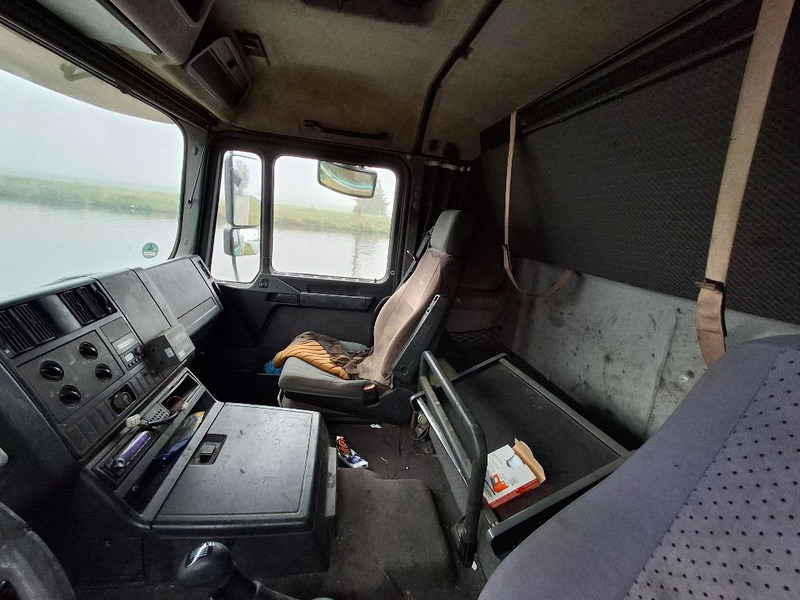 Cap tractor MAN 26.463 6X4: Foto 14