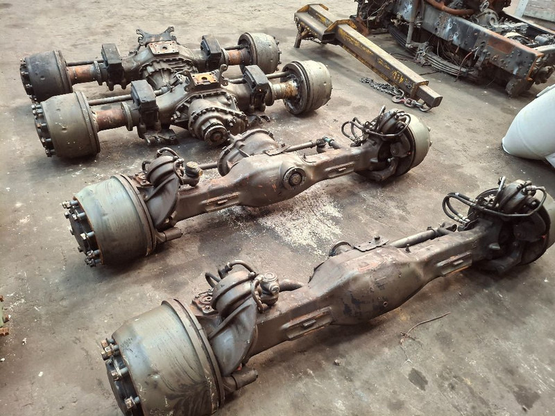 MAN KAT 8x8 complete AXLE SET - Punte şi piese: Foto 1 MAN KAT 8x8 complete AXLE SET - Punte şi piese: Foto 1
