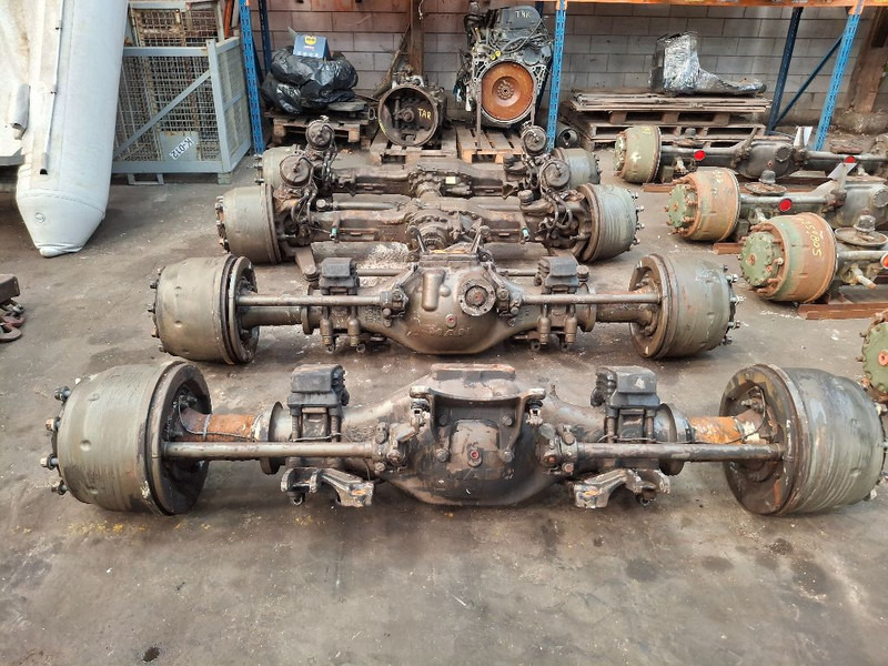 MAN KAT 8x8 complete AXLE SET - Punte şi piese: Foto 1 MAN KAT 8x8 complete AXLE SET - Punte şi piese: Foto 1
